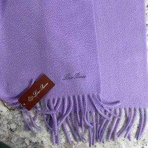 Lori Piana 100% Cashmere Baby Scarf. NWT